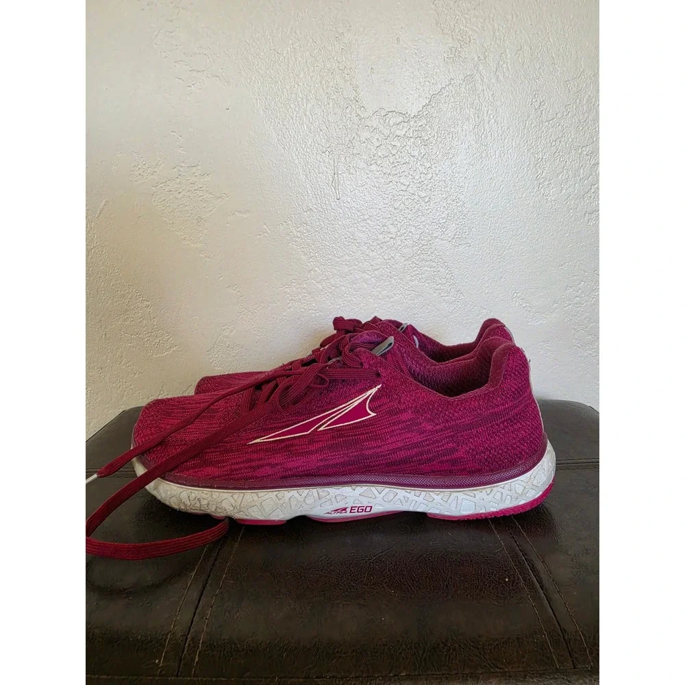 Altra Escalante 1.5 in Hot Magenta Pink Footshape Outdoor Workout Sneakers sz 7
